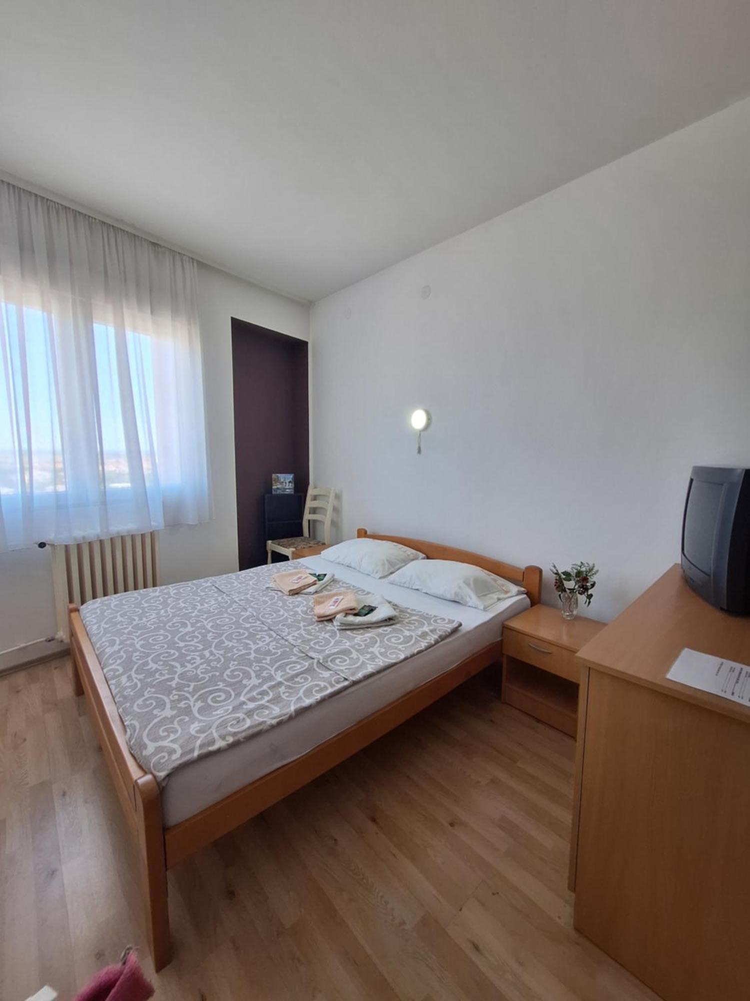 Hotel Konaciste Trstenik Luaran gambar